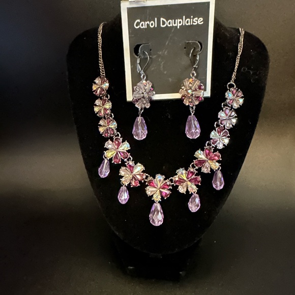 Carol Dauplaise Purple stone Necklace and earring set NWT - Picture 3 of 3